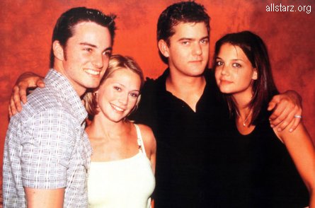 Ils sont pas trop mignon tous les 4?!!?!!?!!?!!?